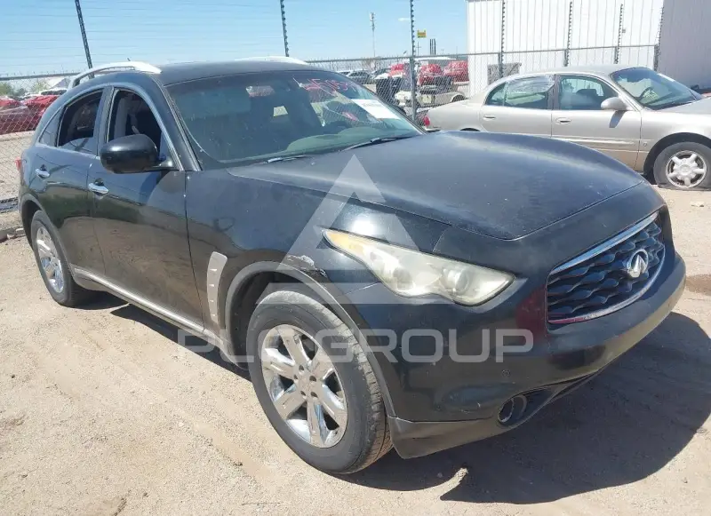 2010 Infinity FX35 фото