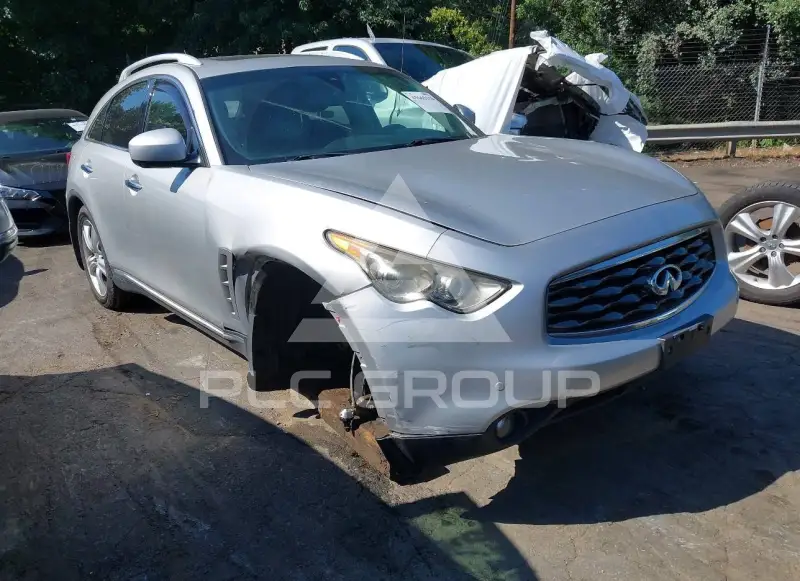2010 Infinity FX35 фото