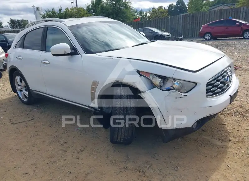 2010 Infinity FX35 photo