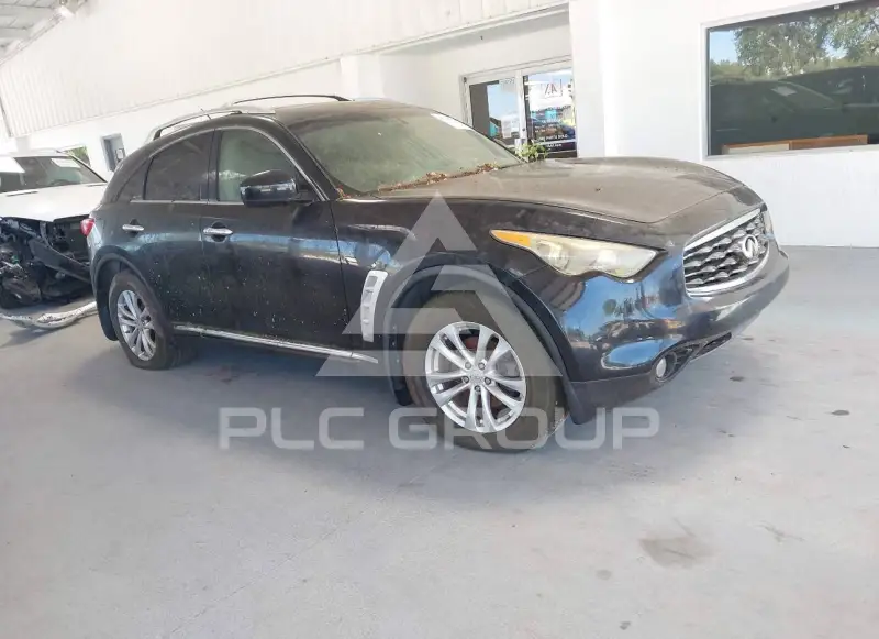 2010 Infinity FX35 фото