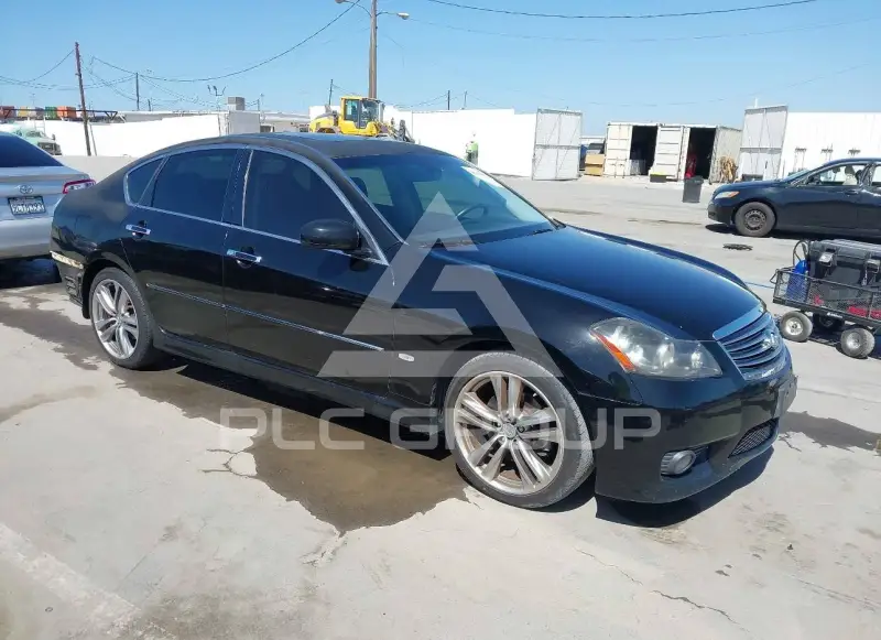 2010 Infinity M35 photo