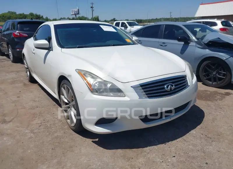 2010 Infinity G37 фото