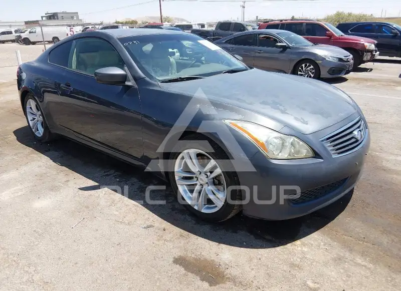 2010 Infinity G37 фото