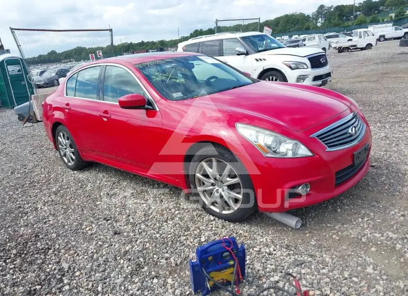 2010 Infinity G37 photo