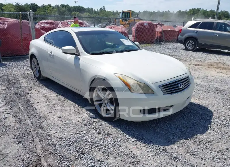 2010 Infinity G37 фото