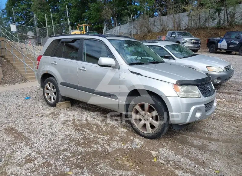 2010 Suzuki Grand Vitara photo