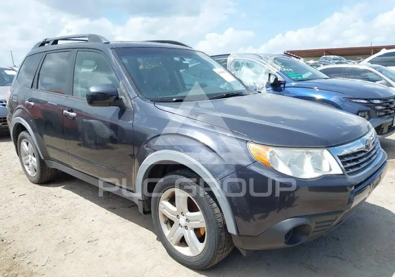 2010 Subaru Forester photo