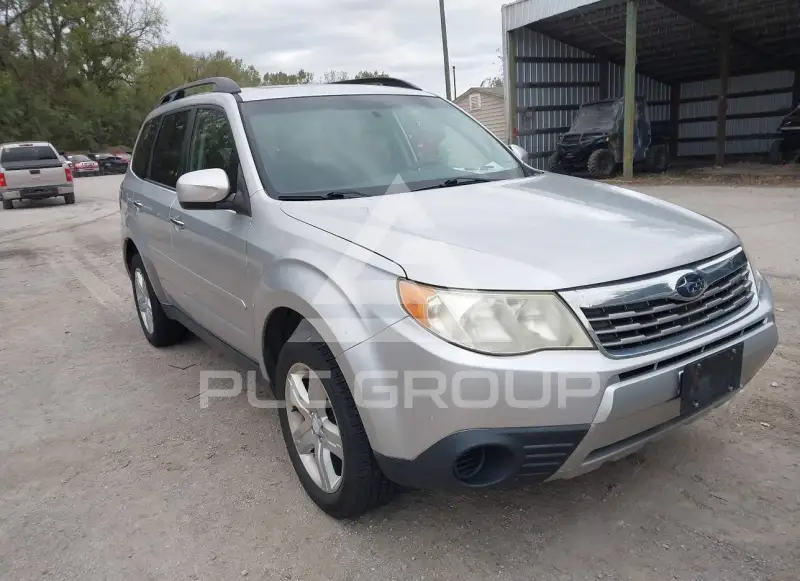 2010 Subaru Forester photo