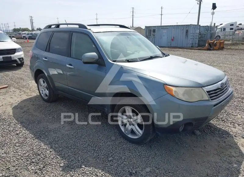 2010 Subaru Forester photo