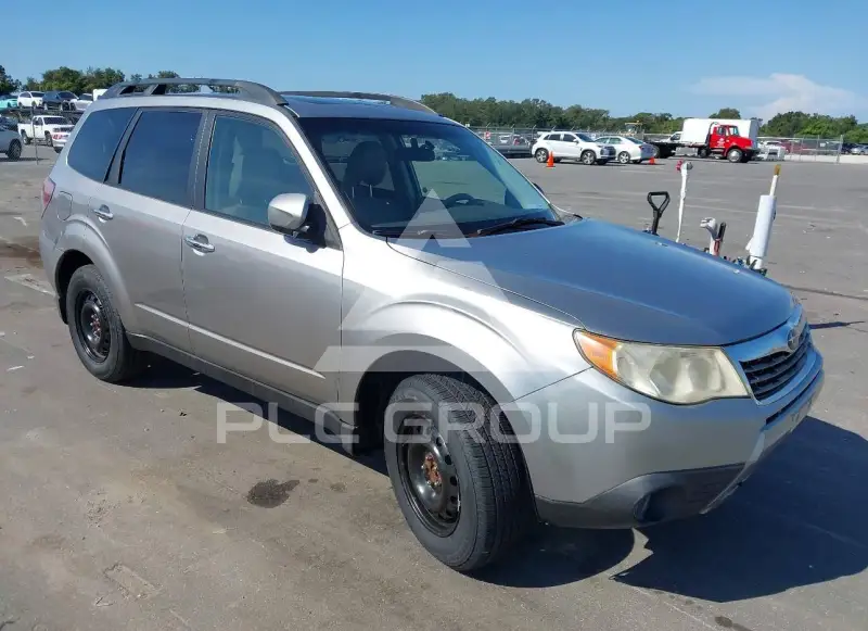2010 Subaru Forester photo