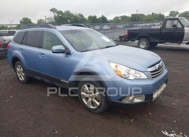 2010 Subaru Outback фото