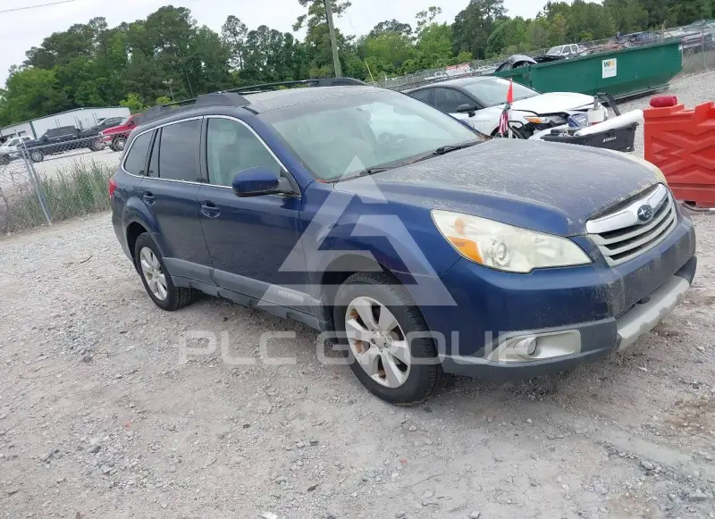 2010 Subaru Outback photo