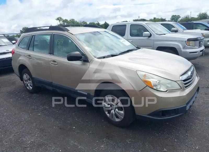 2010 Subaru Outback photo