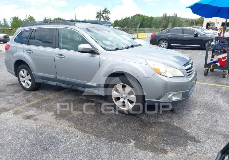 2010 Subaru Outback фото