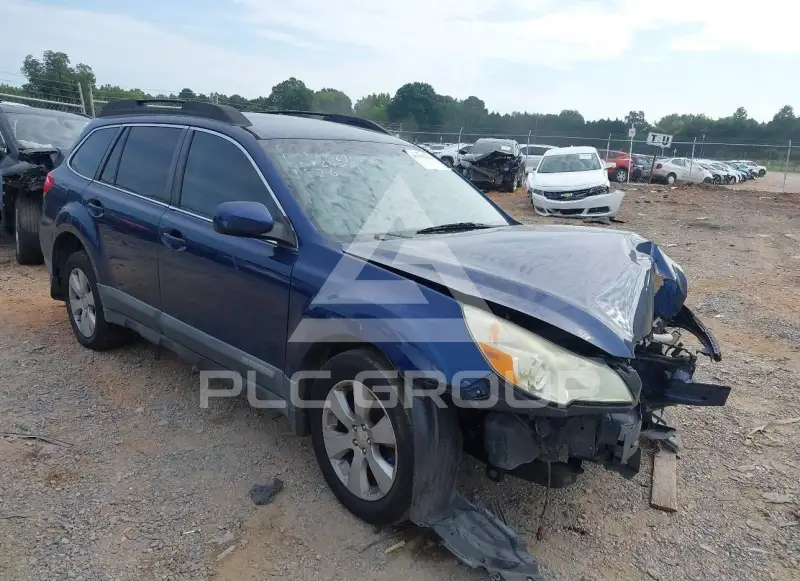 2010 Subaru Outback photo