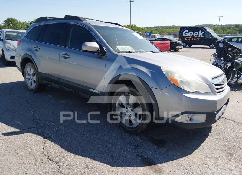 2010 Subaru Outback фото