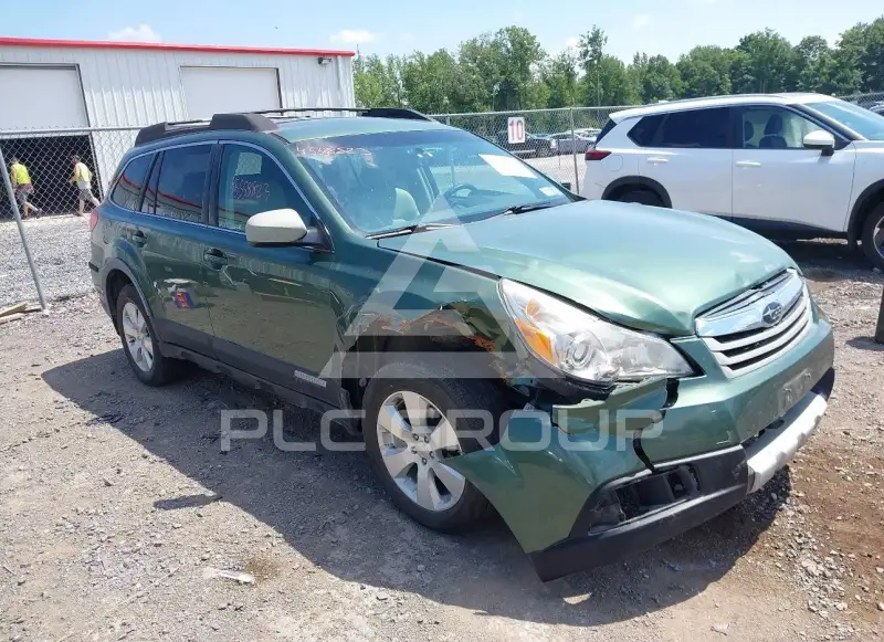 2010 Subaru Outback photo