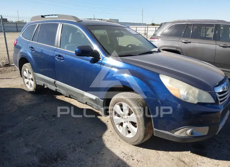 2010 Subaru Outback photo