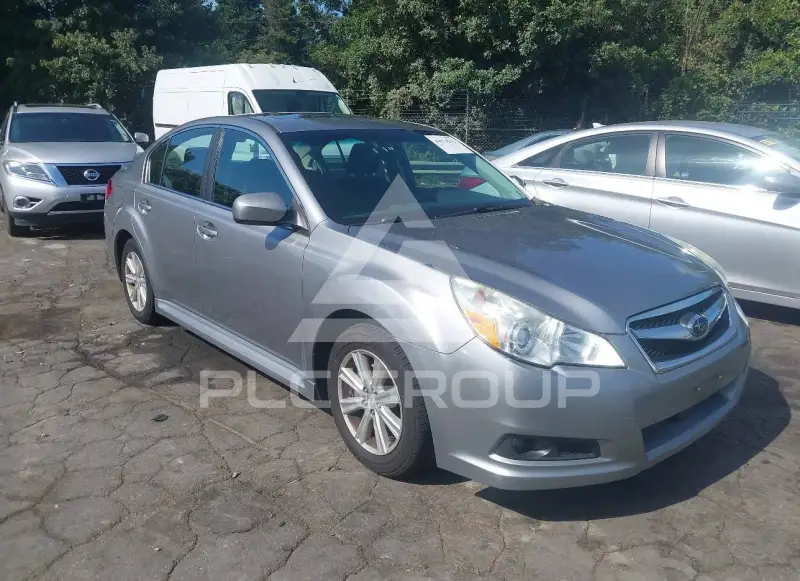 2010 Subaru Legacy photo