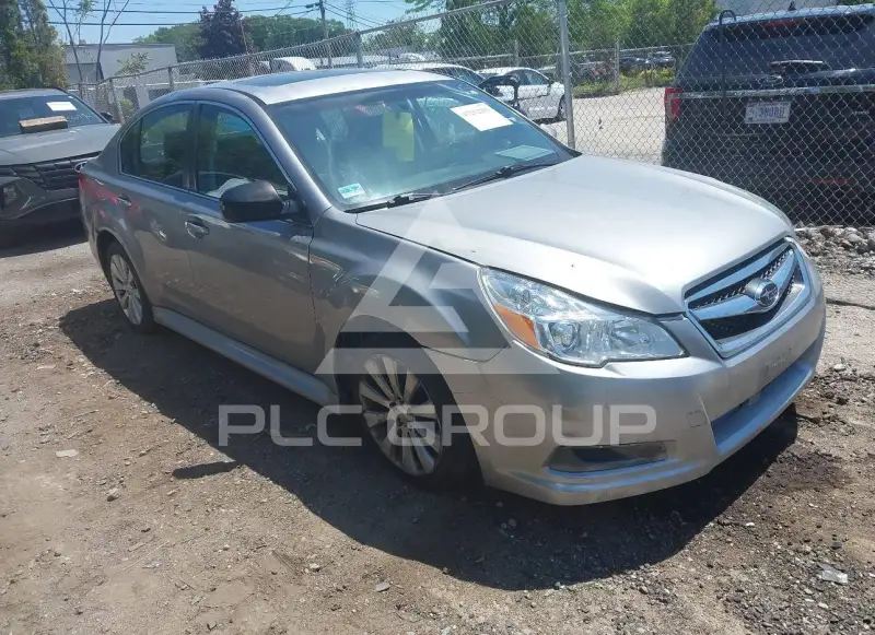 2010 Subaru Legacy photo