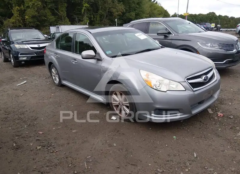 2010 Subaru Legacy photo