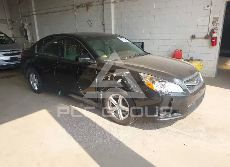 2010 Subaru Legacy photo