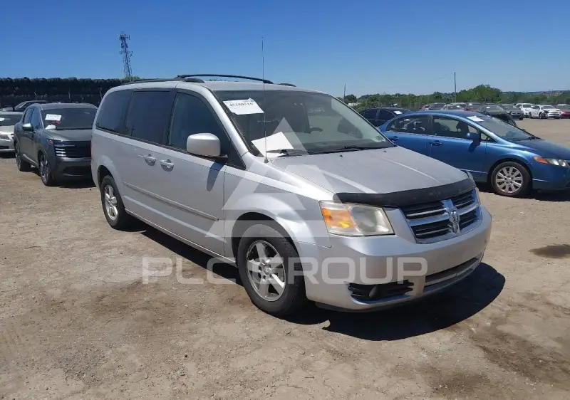 2010 Dodge Grand Caravan фото