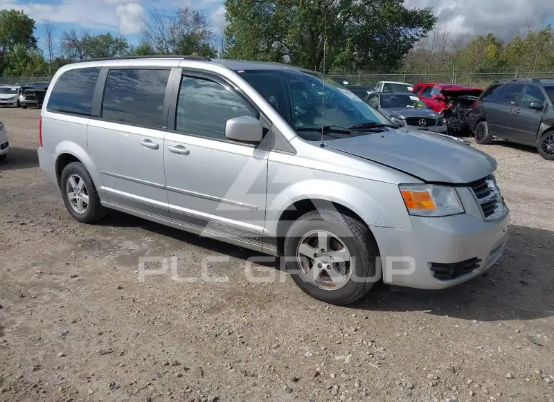 2010 Dodge Grand Caravan фото