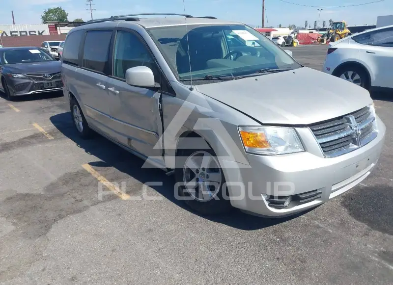 2010 Dodge Grand Caravan фото
