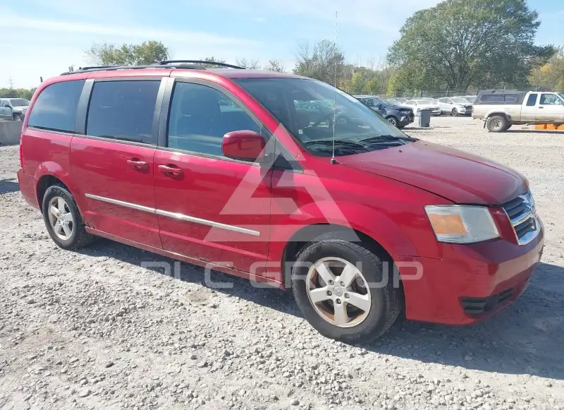 2010 Dodge Grand Caravan фото