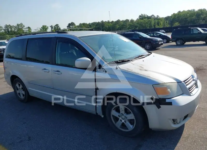 2010 Dodge Grand Caravan фото