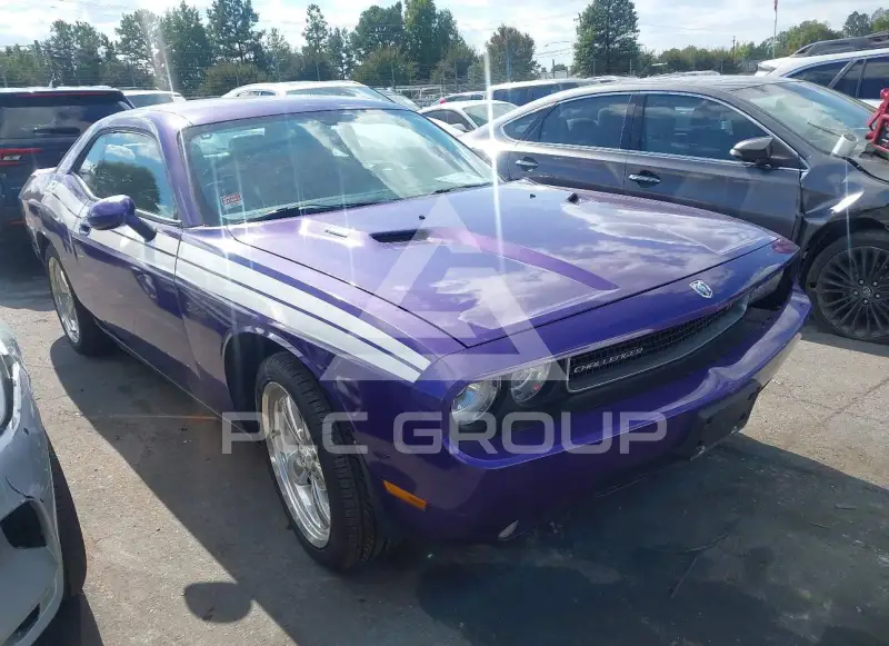 2010 Dodge CHALLENGER photo