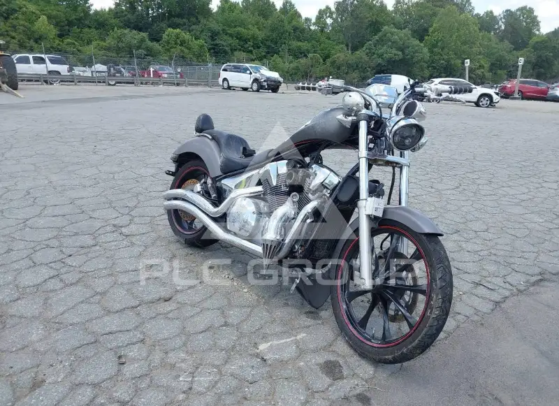 2010 Honda VT1300 фото