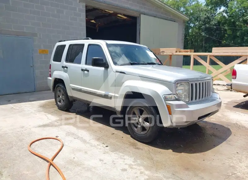 2010 Jeep LIBERTY фото