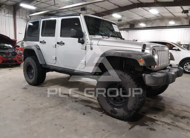2010 Jeep WRANGLER фото