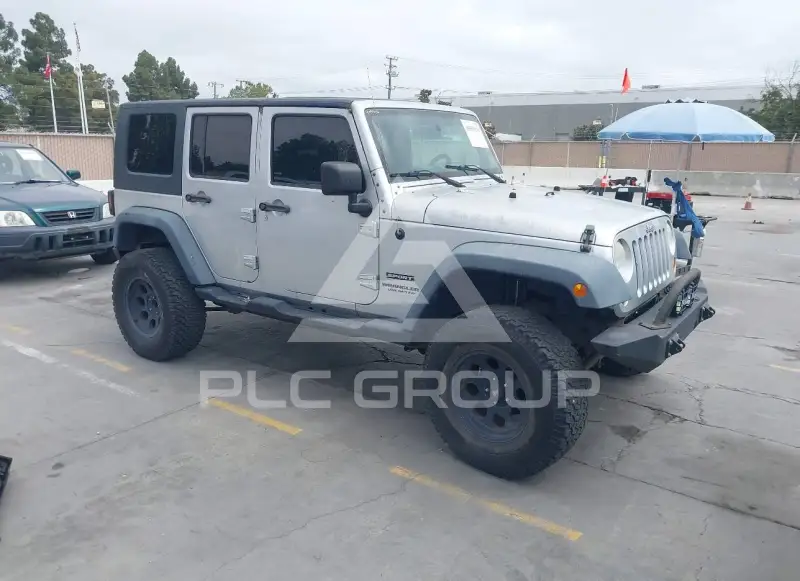 2010 Jeep WRANGLER фото