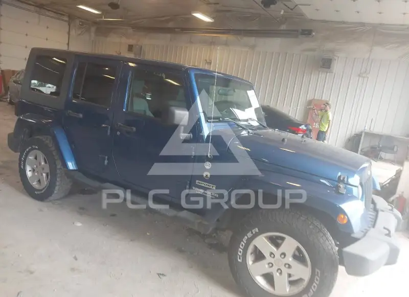 2010 Jeep WRANGLER фото