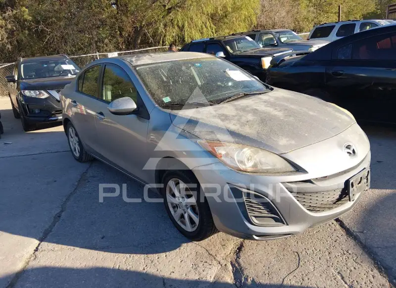 2010 Mazda 3 photo
