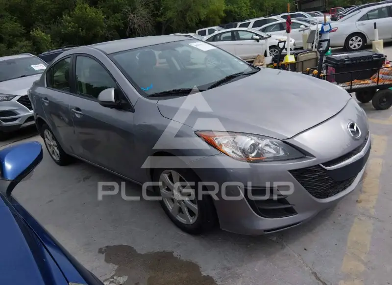 2010 Mazda 3 photo