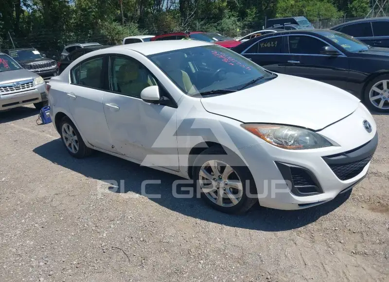 2010 Mazda 3 photo