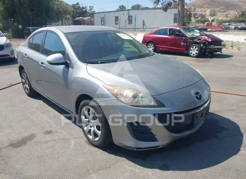 2010 Mazda 3 photo
