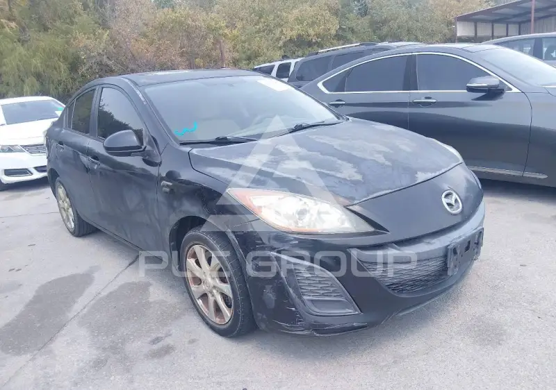 2010 Mazda 3 photo