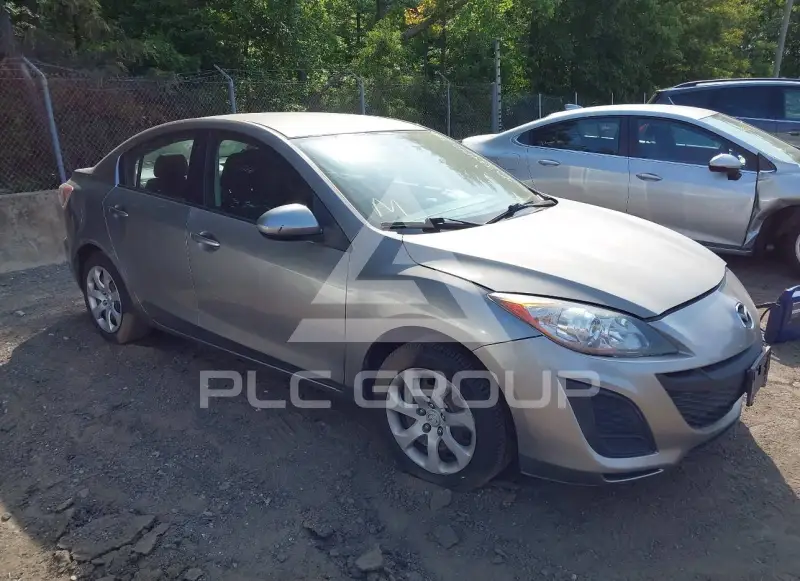 2010 Mazda 3 photo