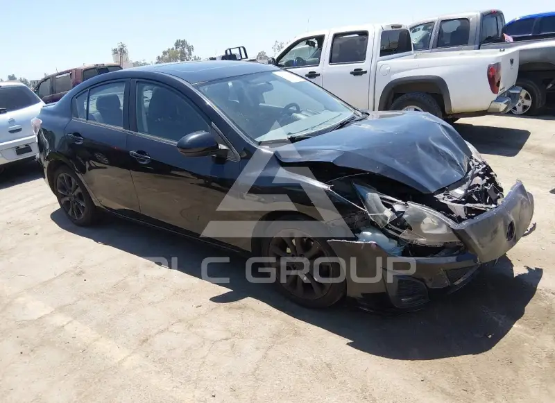 2010 Mazda 3 photo