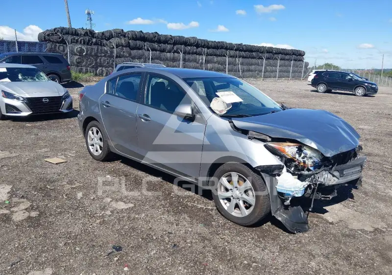 2010 Mazda 3 photo