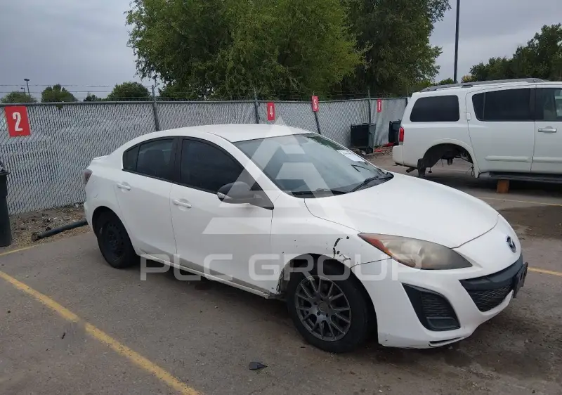 2010 Mazda 3 photo