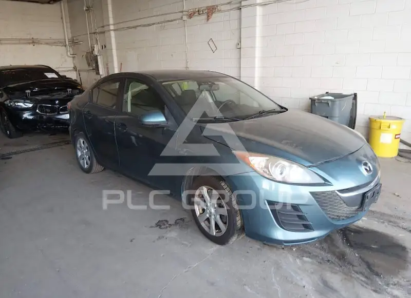 2010 Mazda 3 photo