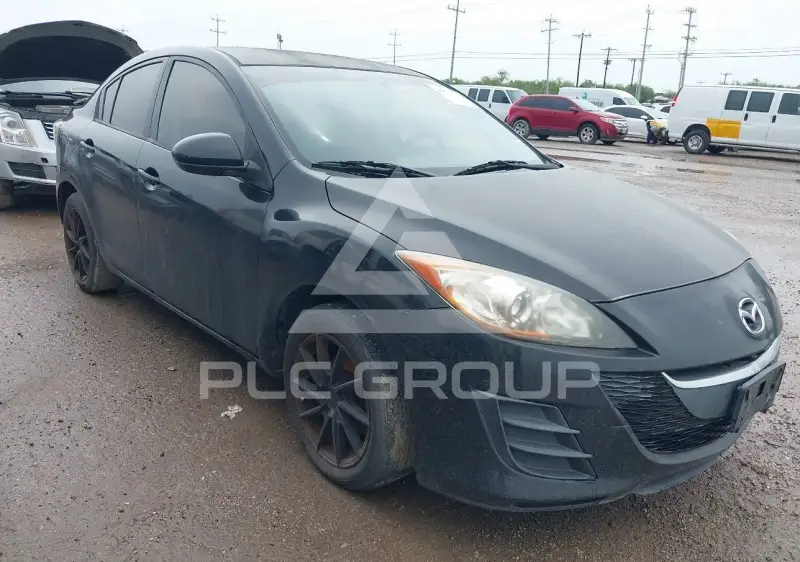 2010 Mazda 3 photo