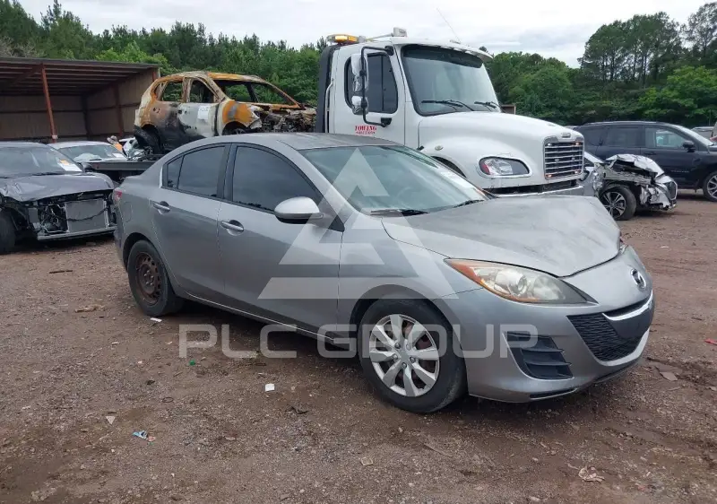2010 Mazda 3 photo