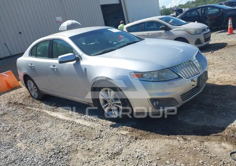 2010 Lincoln MKS photo